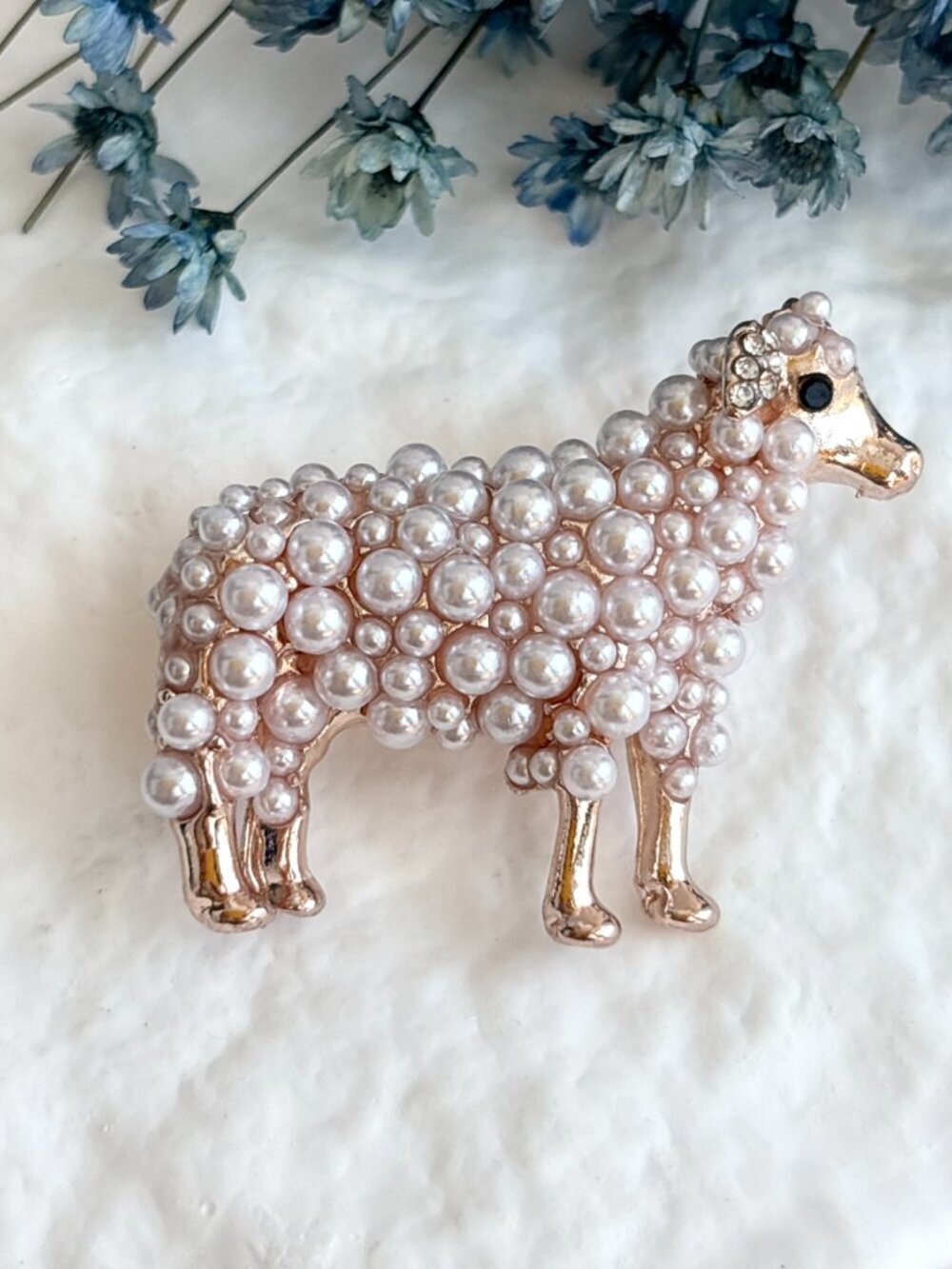 Sheep Figural Faux Pearl Accented Gold Toned Vintage Inspired Brooch Pin - Picture 4 of 14